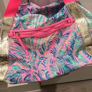 Lilly Pulitzer/weekender/gym bag. With zipper and pockets .